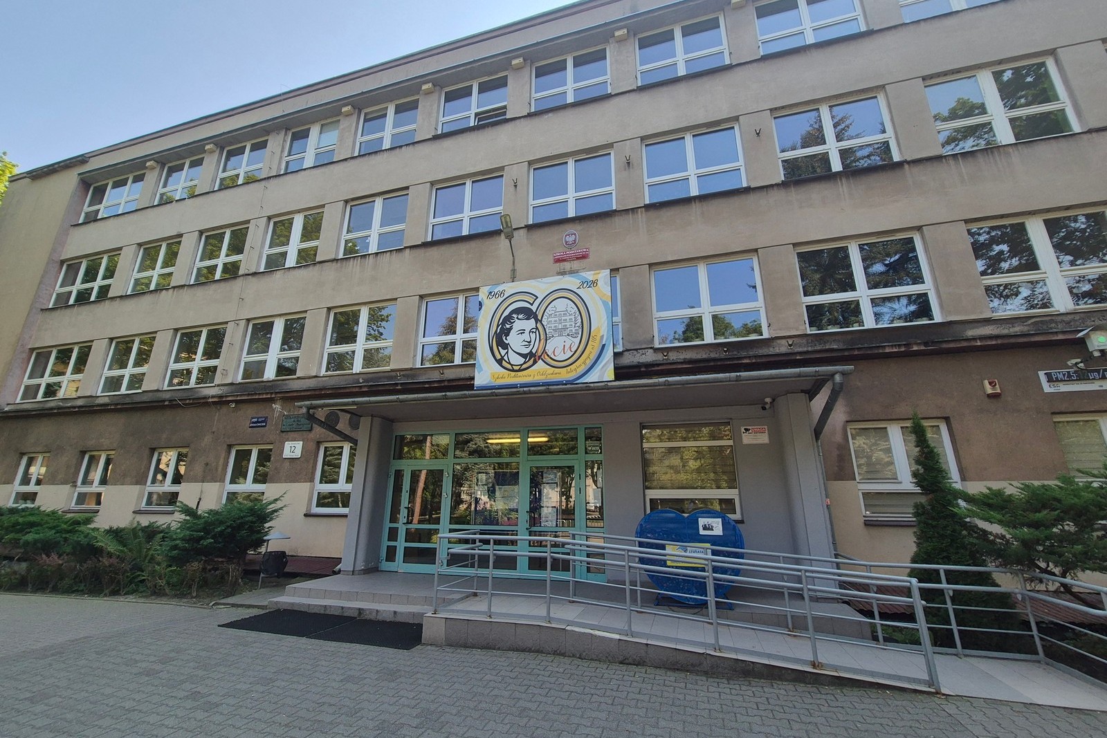 Szkoła Podstawowa z Oddziałami Integracyjnymi nr 105