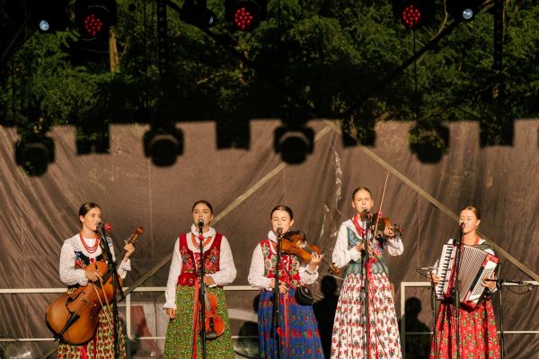 low-res-dozynki20260815-ok-nowahuta-0965-mz30892604810C22-1419-BE48-C196-9C053DA9AA45.jpg